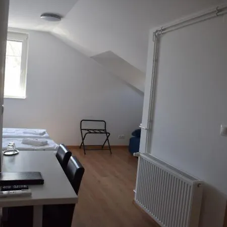 招待所 Szivarvany Vendeghaz Badacsony