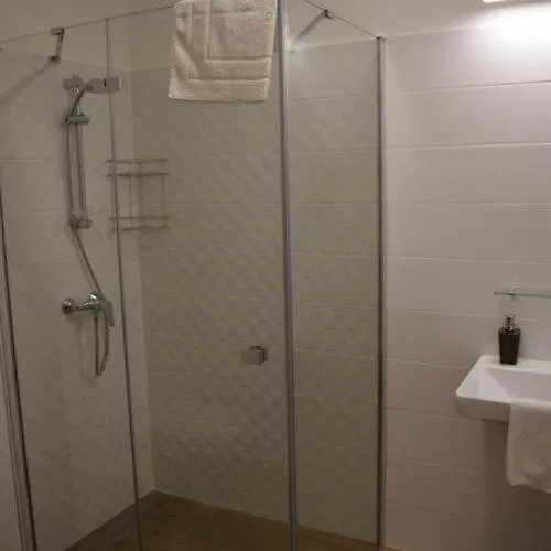 Szivarvany Vendeghaz Badacsony 招待所 包道乔尼托毛伊