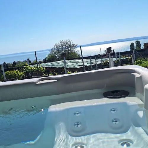 招待所 Szivarvany Vendeghaz Badacsony